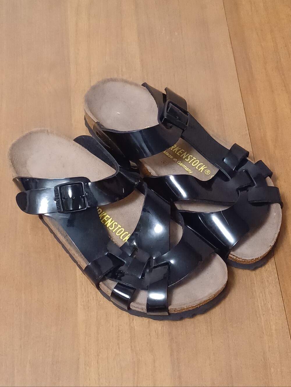 Birkenstock Black Sandals Womens 6-6.5/EU 37 Glossy Strappy Slides